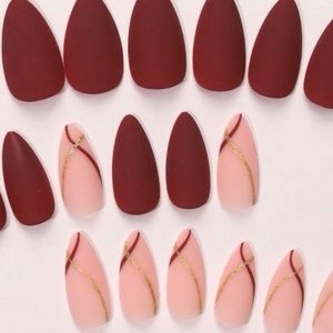 ✨Glamorous✨ Burgundy swirl press on nails 💅🏼